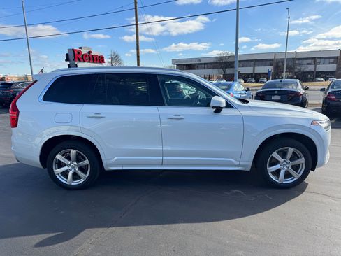 Used 2020 Volvo XC90 T6 Momentum image 17
