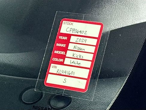 Used 2024 Nissan Kicks S image 24