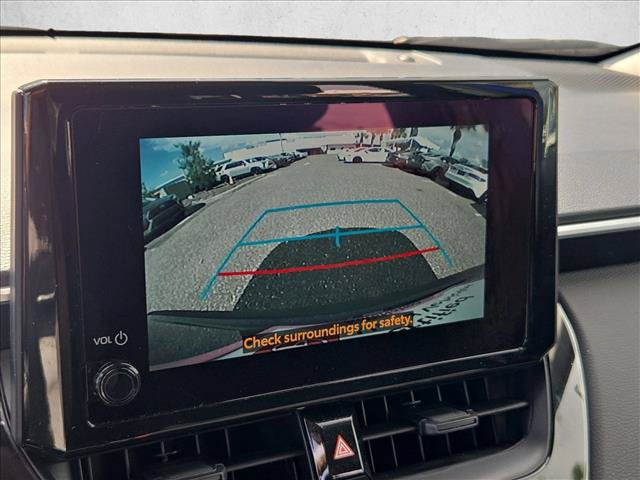 Used 2025 Toyota Corolla Cross LE FWD image 12