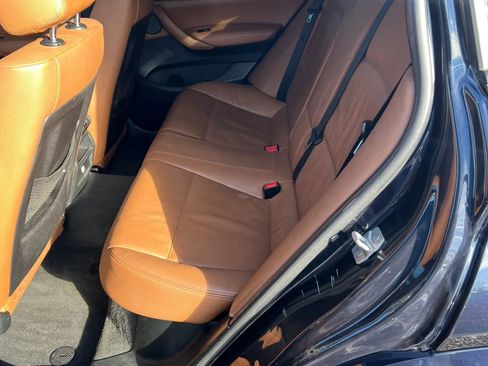 Used 2018 BMW X4 M40i image 13