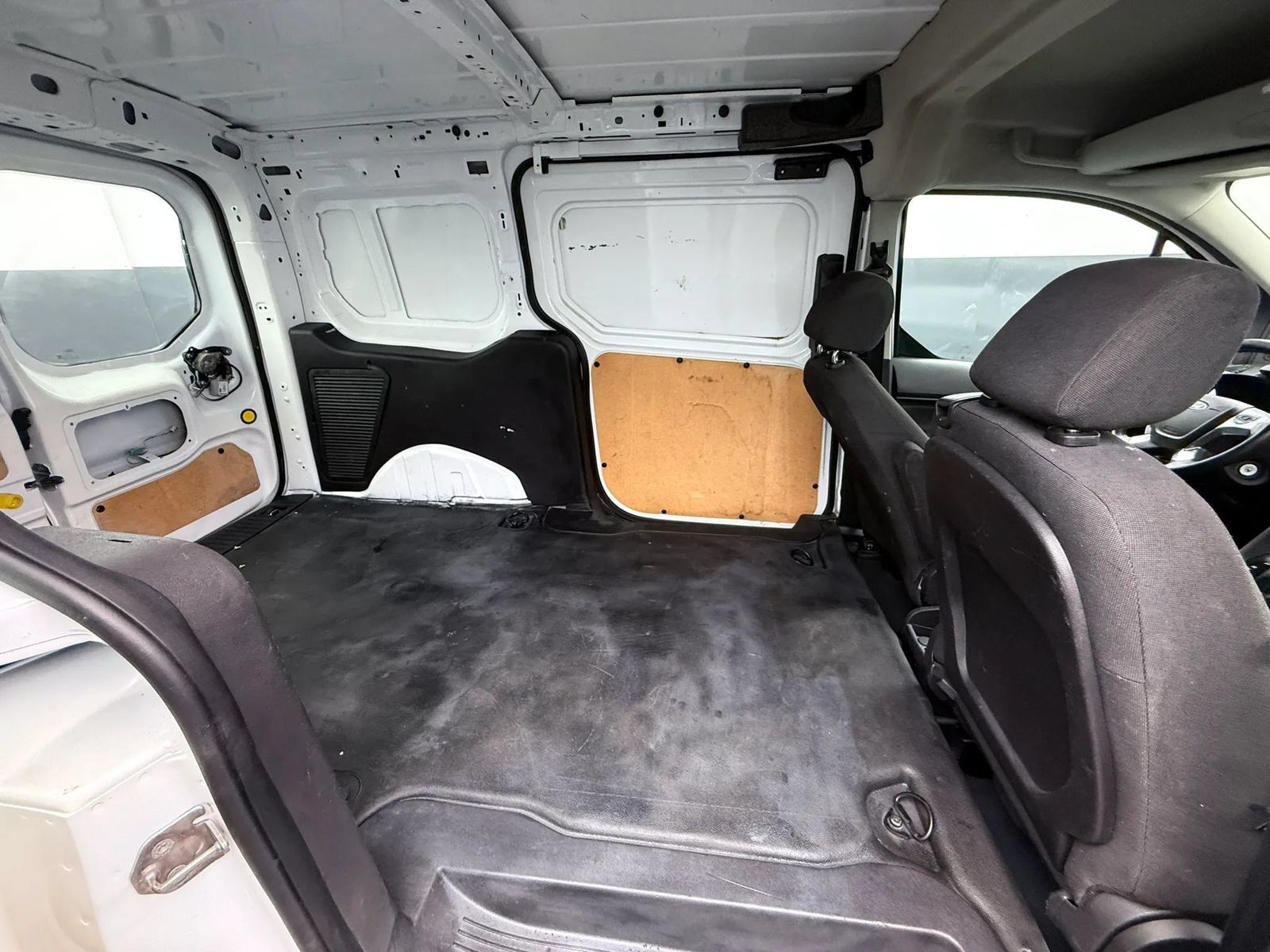 Used 2016 Ford Transit Connect XL FWD image 18