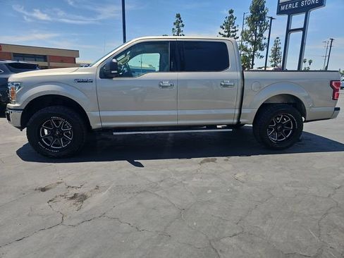 Used 2018 Ford F150 XLT w/ Equipment Group 302A Luxury RWD image 4