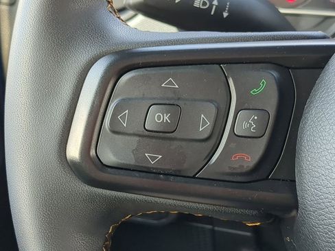 Used 2024 Jeep Gladiator Sport image 17