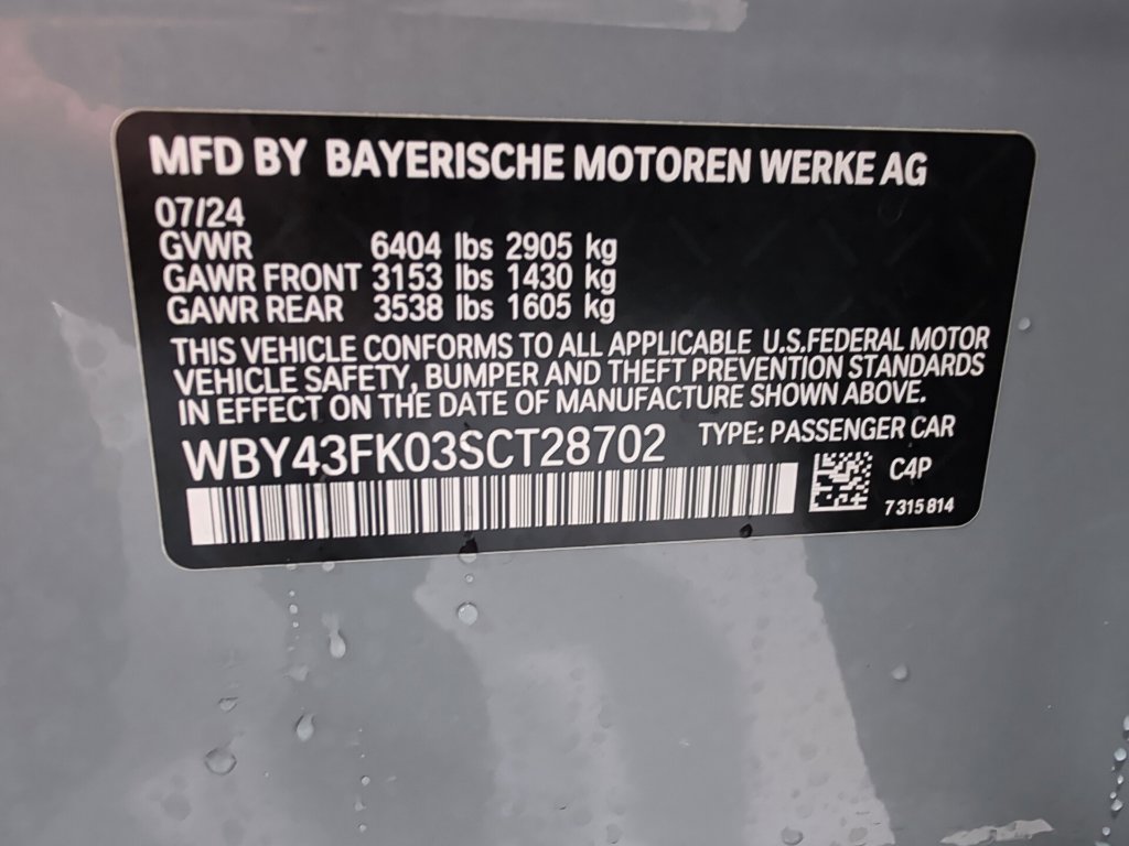Certified 2025 BMW i5 M60 w/ Premium Package AWD/4WD image 3