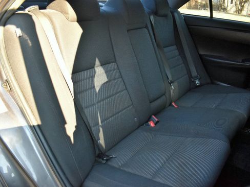 Used 2015 Toyota Camry LE FWD image 15