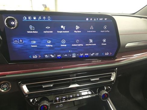 New 2026 Chevrolet Traverse RS image 13