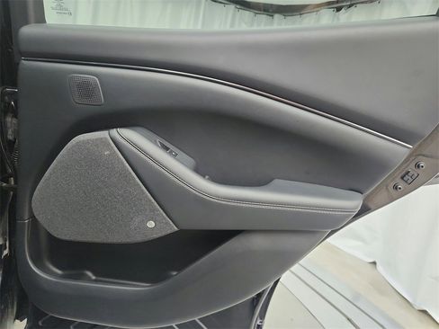 Used 2021 Ford Mustang Mach-E Premium image 33