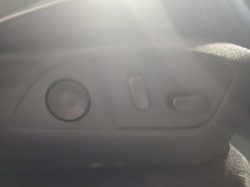 Used 2025 Buick Enclave Preferred image 22