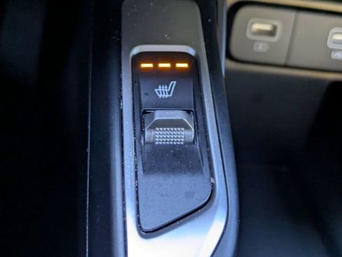 Used 2023 Kia Sorento S AWD/4WD image 25