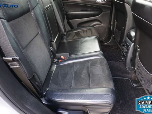 Used 2017 Jeep Grand Cherokee Altitude AWD/4WD image 23