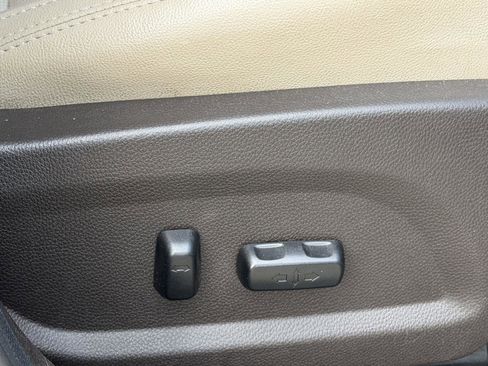 Used 2018 Hyundai Santa Fe Sport w/ 2.4L Tech Package 04 image 24