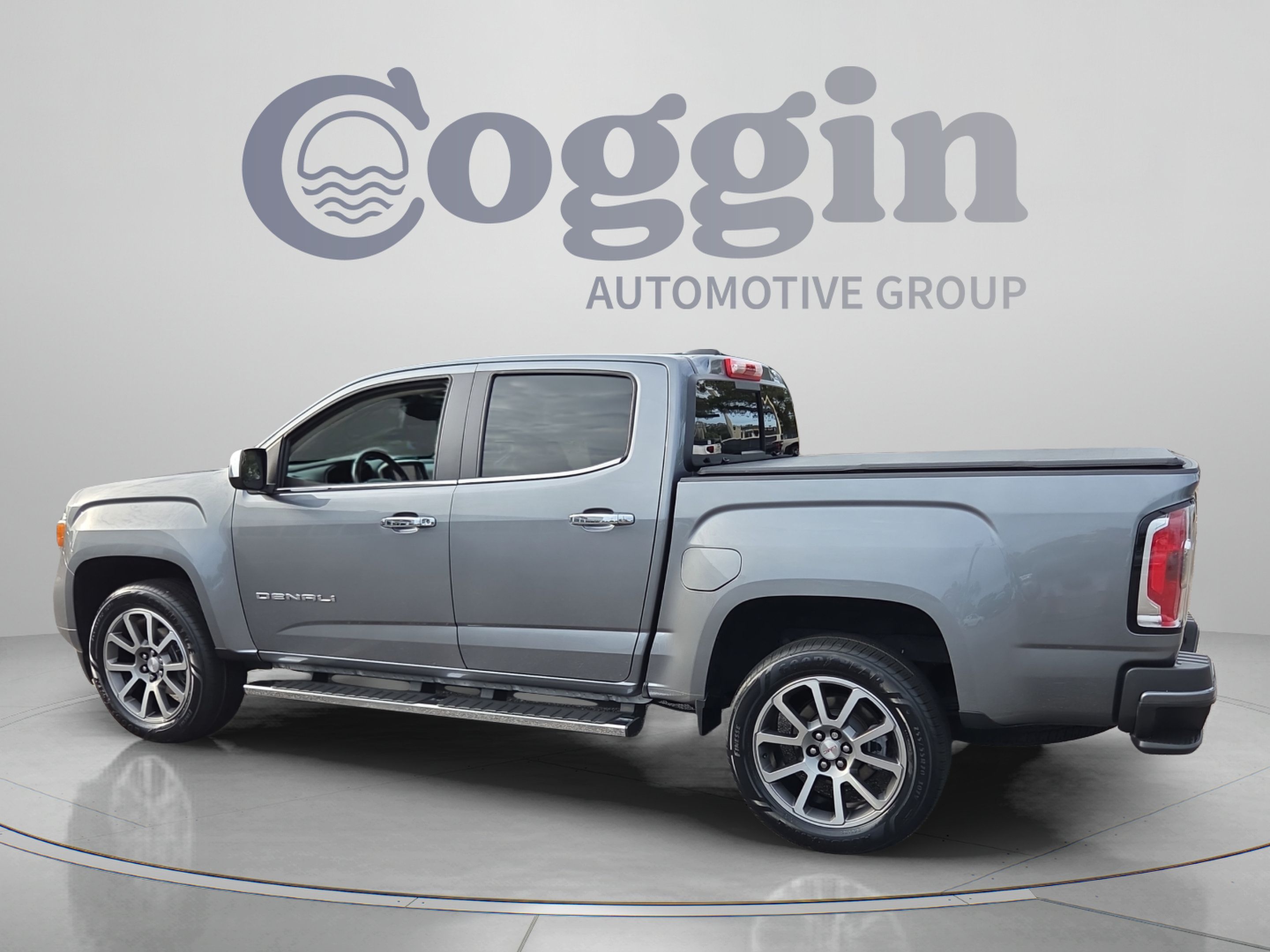 Used 2022 GMC Canyon Denali AWD/4WD image 3