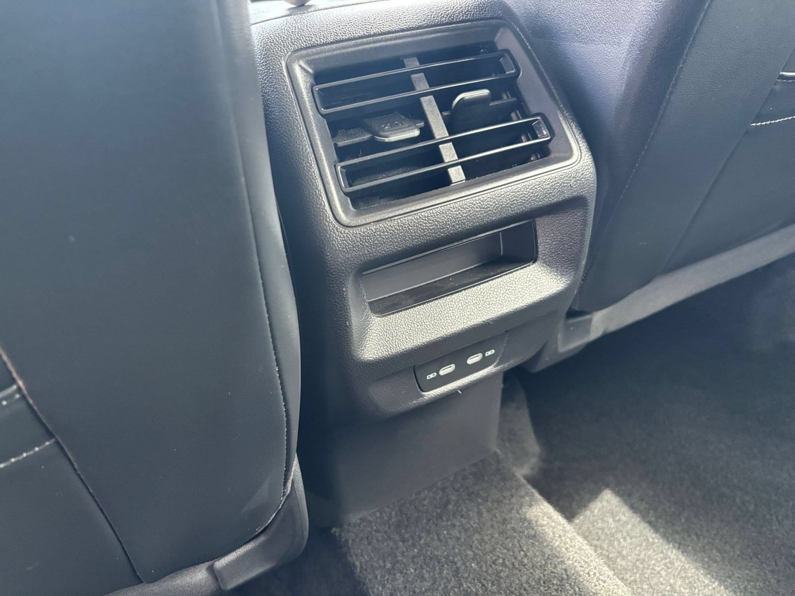 Used 2026 Volkswagen Tiguan SE AWD/4WD image 20