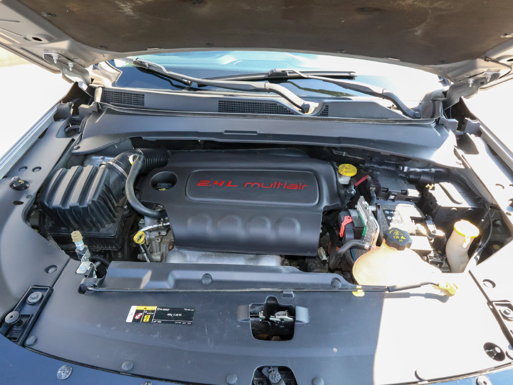 Used 2018 Jeep Compass Latitude w/ Popular Equipment Group AWD/4WD image 30