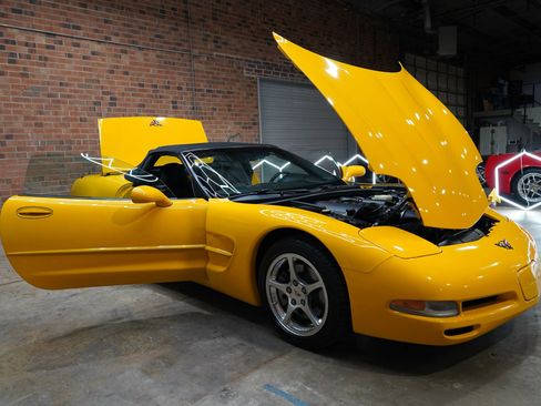 Used 2002 Chevrolet Corvette Convertible w/ Preferred Equipment Group2 image 29