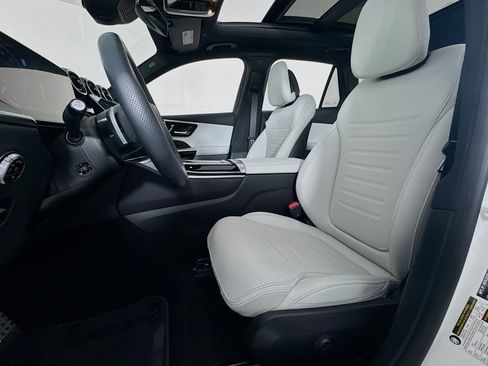 Certified 2023 Mercedes-Benz GLC 300 4MATIC image 17