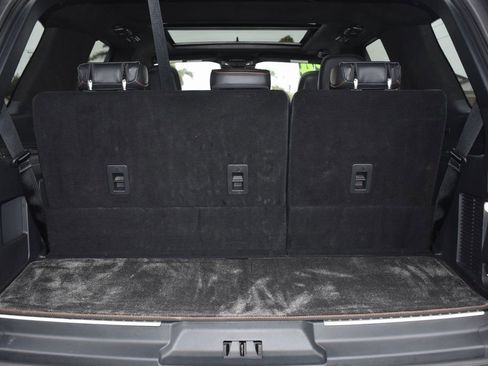 Used 2024 Lincoln Navigator Black Label image 9