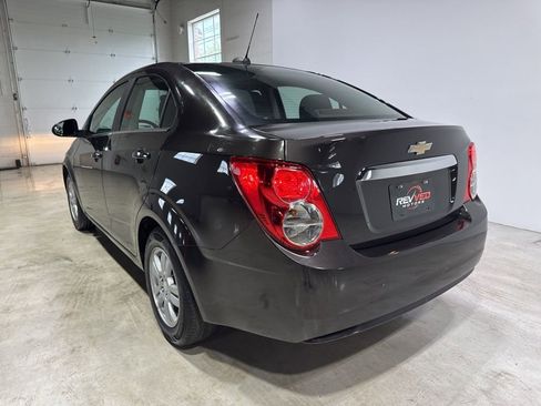 Used 2016 Chevrolet Sonic LT FWD image 4