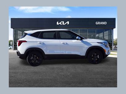 New 2026 Kia Seltos EX