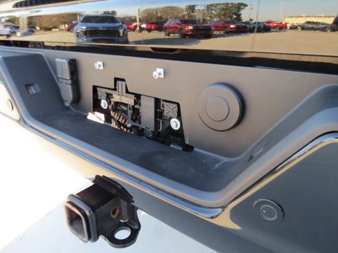 Used 2024 Chevrolet Silverado 2500 LTZ w/ LTZ Plus Package image 12