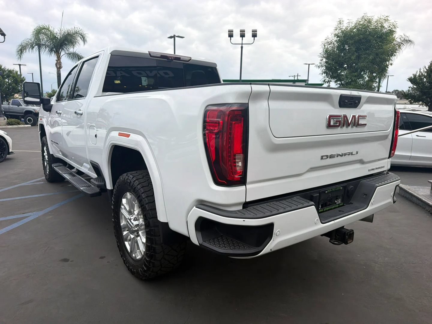 Used 2020 GMC Sierra 2500 Denali w/ Denali Ultimate Package AWD/4WD image 8