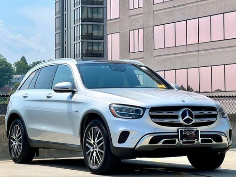 Used 2020 Mercedes-Benz GLC 350e 4MATIC image 1