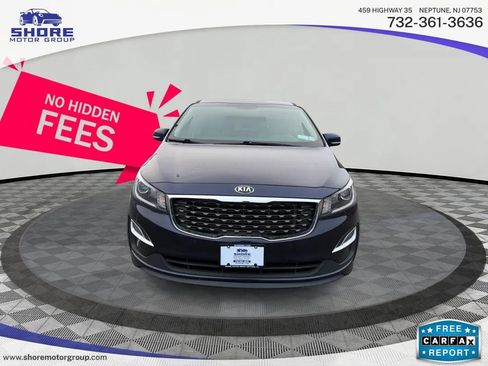 Used 2019 Kia Sedona EX image 2