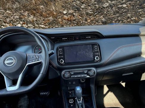 Used 2023 Nissan Kicks SR w/ SR Premium Package image 6