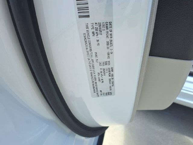 Used 2024 Chrysler Pacifica Touring-L FWD image 41