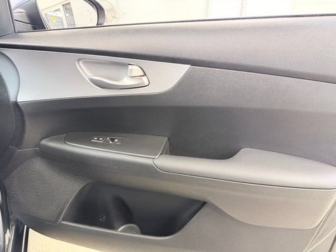 Used 2024 Kia Forte LXS w/ LXS Technology Package FWD image 31