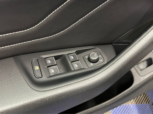 Used 2023 Volkswagen Arteon SEL Premium image 22