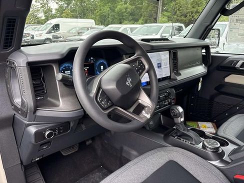 New 2026 Ford Bronco 2-Door w/ Sasquatch Package AWD/4WD image 17