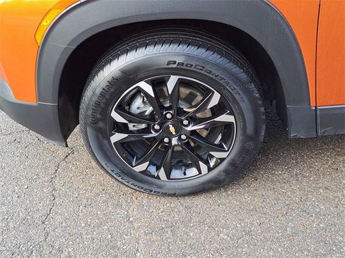 Used 2023 Chevrolet TrailBlazer LT w/ Convenience Package image 9