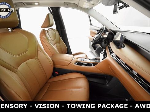 Used 2024 INFINITI QX60 Sensory image 11