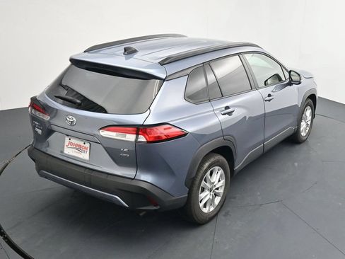 Used 2025 Toyota Corolla Cross LE AWD/4WD image 30