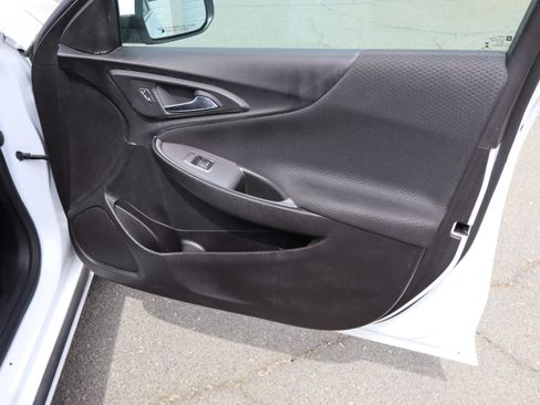 Used 2024 Chevrolet Malibu LT image 35