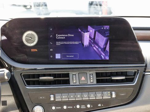 Used 2025 Lexus ES 300h w/ Premium Package FWD image 16