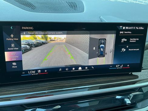 Used 2026 BMW X7 xDrive40i AWD/4WD image 25