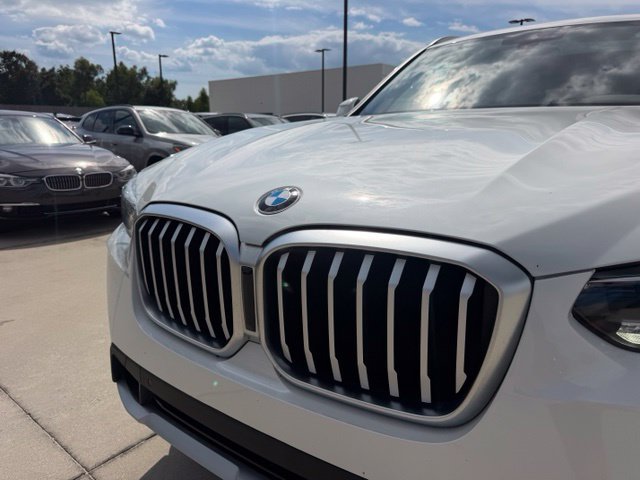 Certified 2024 BMW X3 sDrive30i w/ Premium Package RWD image 2