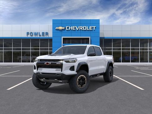 New 2026 Chevrolet Colorado ZR2 w/ Technology Package AWD/4WD image 8