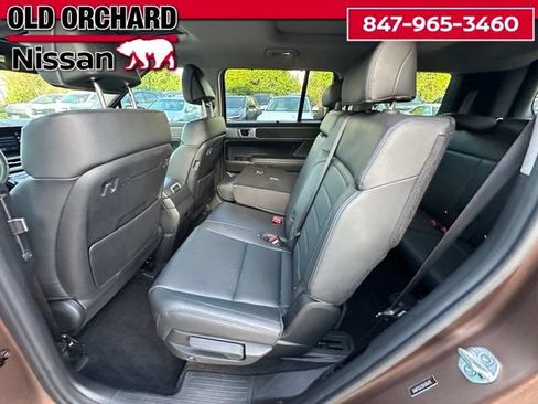 Used 2024 Hyundai Santa Fe Limited AWD/4WD image 12