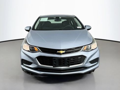 Used 2017 Chevrolet Cruze LS FWD image 2