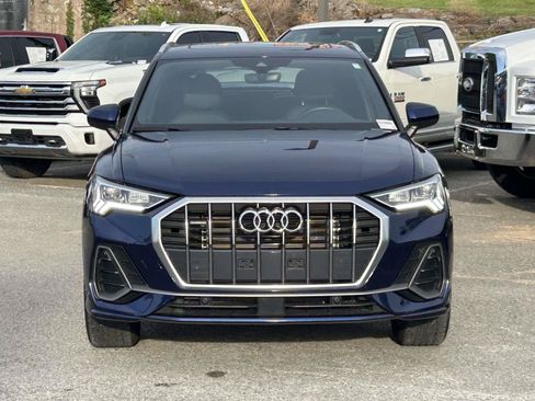 Used 2025 Audi Q3 2.0T Premium AWD/4WD image 2