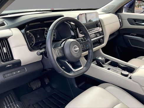 Certified 2023 Nissan Pathfinder SL w/ SL Premium Package image 14