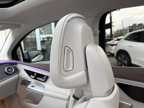 Certified 2023 Mercedes-Benz EQE 350+ SUV image 41