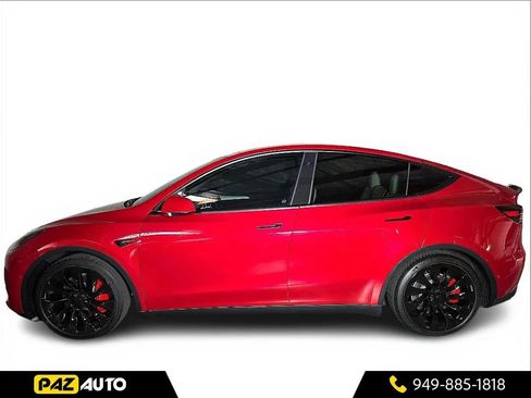 Used 2023 Tesla Model Y Performance AWD/4WD image 2