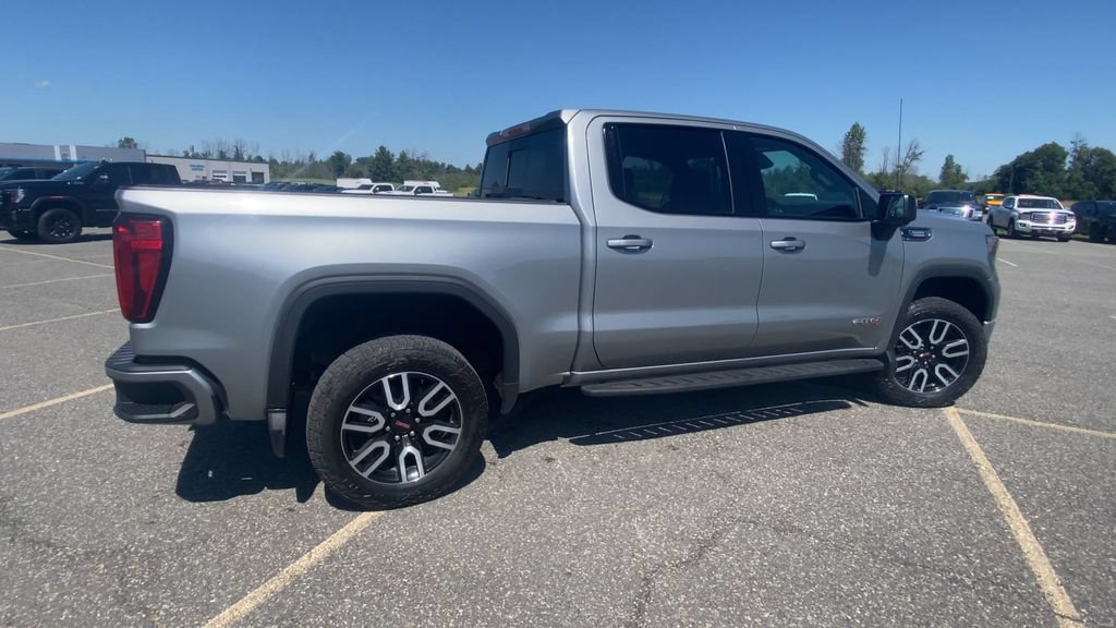 Certified 2024 GMC Sierra 1500 AT4 w/ AT4 Premium Package AWD/4WD image 3