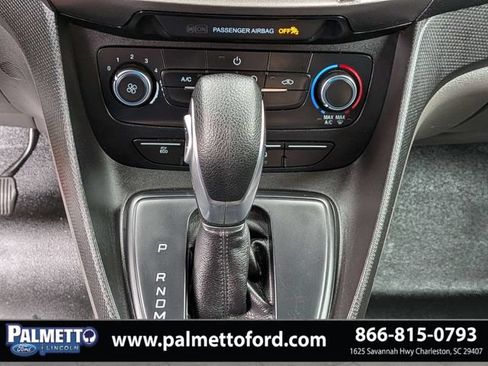 Used 2019 Ford Transit Connect XL FWD image 17