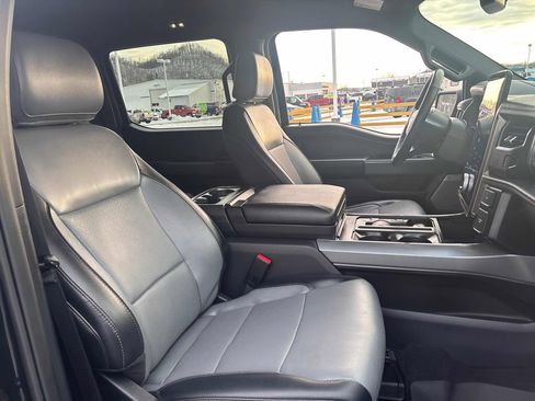 Used 2023 Ford F150 Lightning Lariat image 30