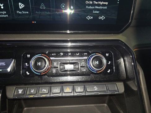 Used 2025 GMC Sierra 2500 AT4 w/ AT4 Premium Plus Package image 20